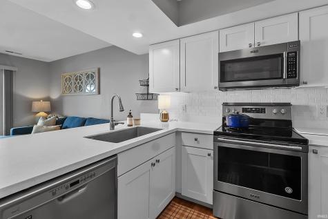 1725 Colonial Drive Rochester IN 46975