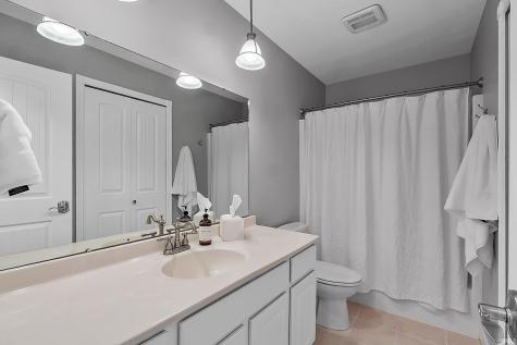 1725 Colonial Drive Rochester IN 46975
