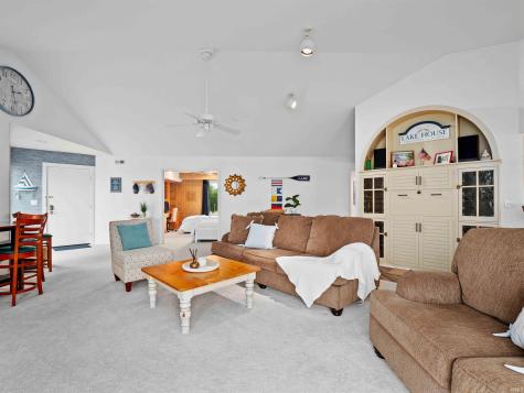 10660 N Southshore Drive Syracuse IN 46567