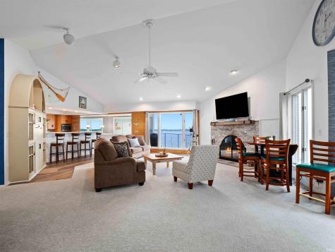 10660 N Southshore Drive Syracuse IN 46567