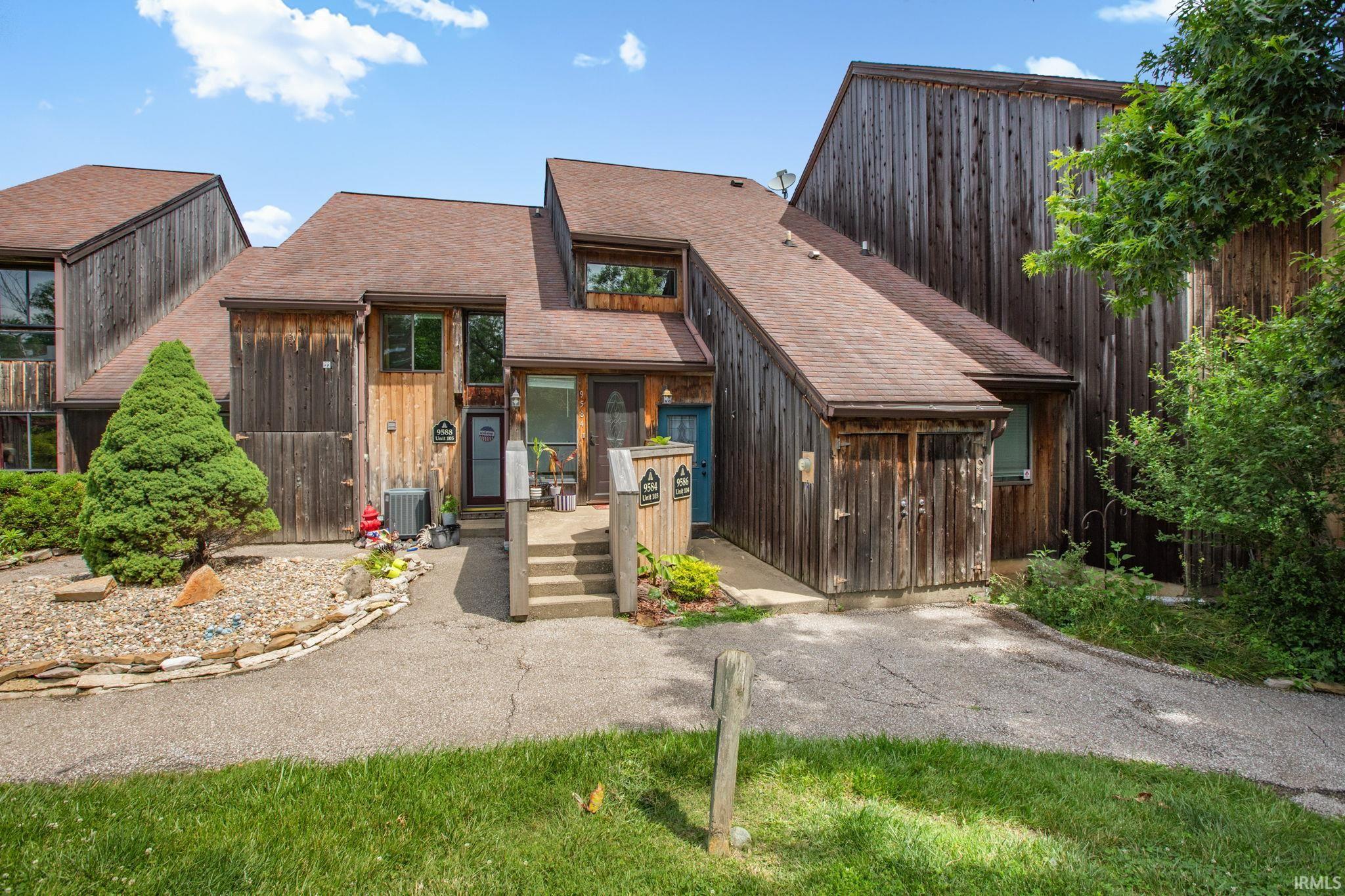 9584 S Pointe Lasalles Drive Bloomington IN 47401