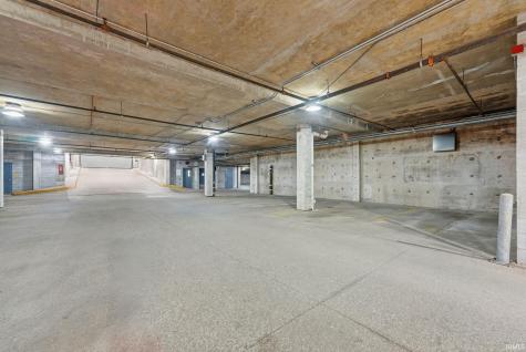 112 W Washington Boulevard Fort Wayne IN 46802