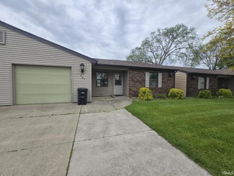 727 Riley Road Kendallville IN 46755