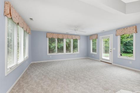 9415 Craig's Cove Fort Wayne IN 46804