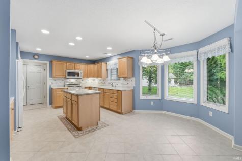 9415 Craig's Cove Fort Wayne IN 46804