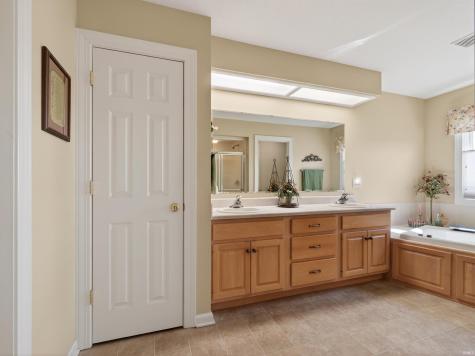7124 Brackenwood Court Fort Wayne IN 46835