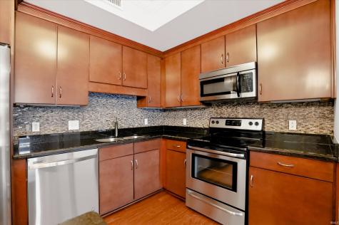 20971 Shoreline Court Noblesville IN 46062