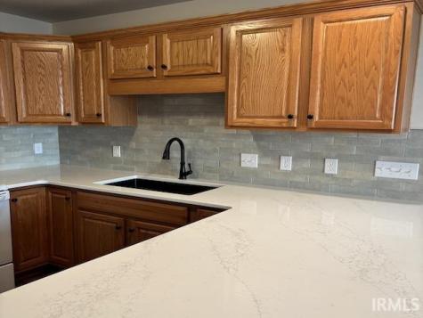 422 Kings Crossing Huntington IN 46750