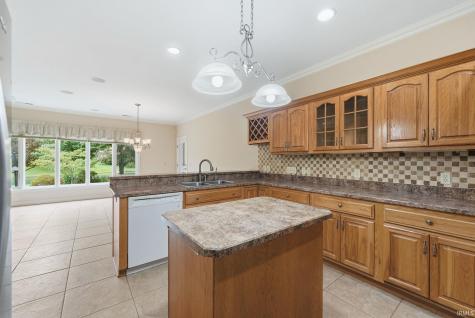 9421 Wawasee Cove Fort Wayne IN 46804