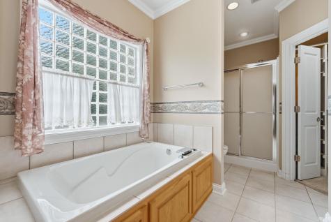 9421 Wawasee Cove Fort Wayne IN 46804