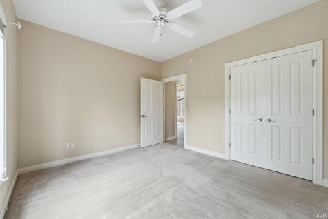 9421 Wawasee Cove Fort Wayne IN 46804