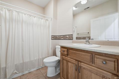 9421 Wawasee Cove Fort Wayne IN 46804