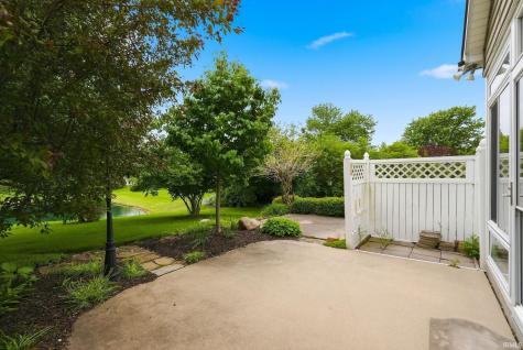 9421 Wawasee Cove Fort Wayne IN 46804