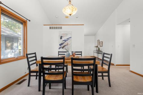 1960 Creekbank Lane South Bend IN 46635