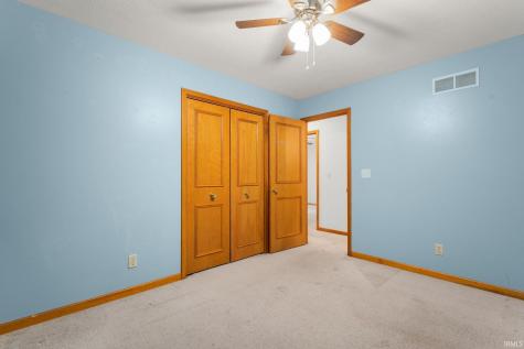 1960 Creekbank Lane South Bend IN 46635