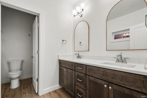 3391 Blarney Drive South Bend IN 46628
