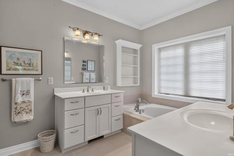 9926 Woodland Ridge West Fort Wayne IN 46804