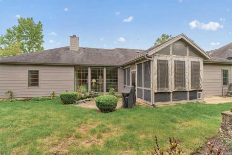 9926 Woodland Ridge West Fort Wayne IN 46804