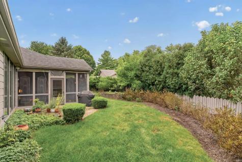 9926 Woodland Ridge West Fort Wayne IN 46804