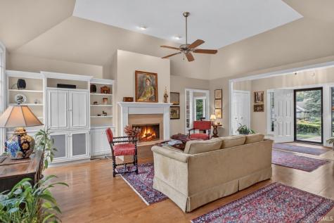 9926 Woodland Ridge West Fort Wayne IN 46804