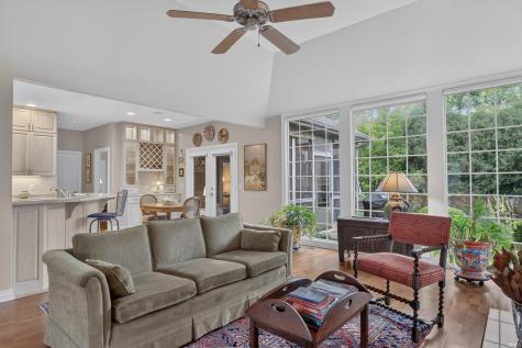 9926 Woodland Ridge West Fort Wayne IN 46804