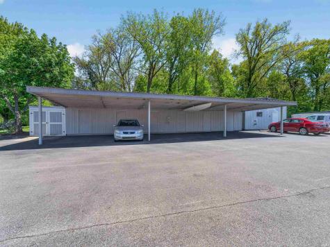 10095 N Turkey Creek Road Syracuse IN 46567
