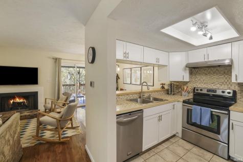 9018 S Pointe Ridge Lane Bloomington IN 47401