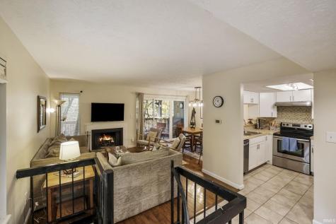 9018 S Pointe Ridge Lane Bloomington IN 47401
