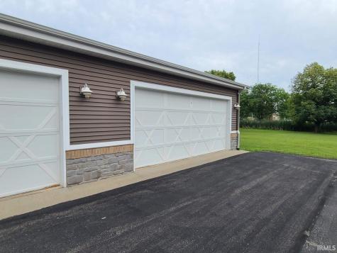 10005 N Turkey Creek Road Syracuse IN 46567