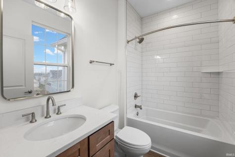 109 Parkerwood Lane West Lafayette IN 47906