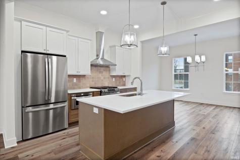 109 Parkerwood Lane West Lafayette IN 47906