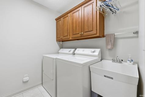 1921 Trotter Court Fort Wayne IN 46815