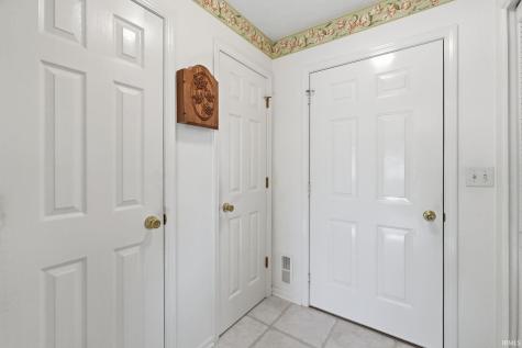 6908 Creekwood Trail Fort Wayne IN 46835