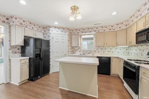 2517 Covington Pointe Trail Fort Wayne IN 46804