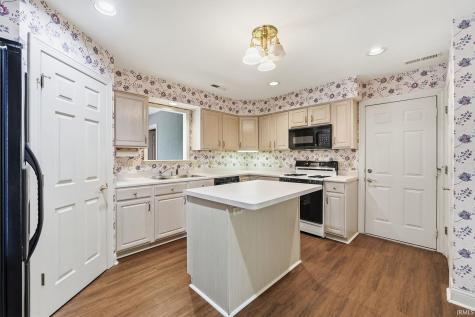 2517 Covington Pointe Trail Fort Wayne IN 46804
