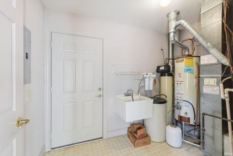 2517 Covington Pointe Trail Fort Wayne IN 46804