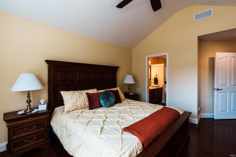 8024 Wolf Creek Court Evansville IN 47712
