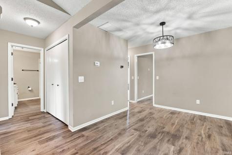 7911 Harrisburg Lane Fort Wayne IN 46835