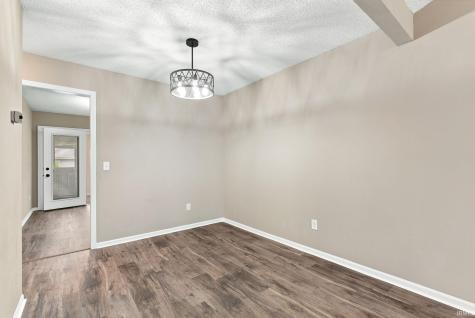 7911 Harrisburg Lane Fort Wayne IN 46835