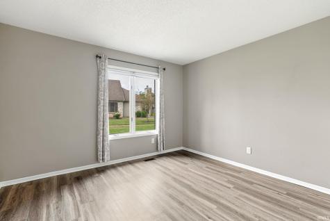 7911 Harrisburg Lane Fort Wayne IN 46835