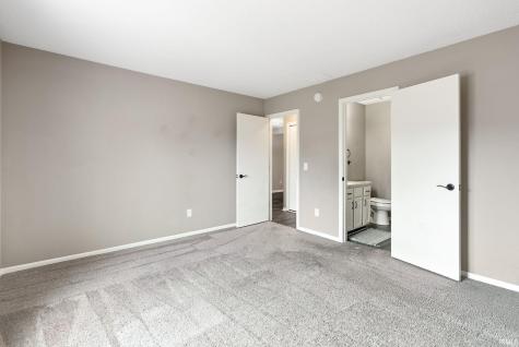 7911 Harrisburg Lane Fort Wayne IN 46835