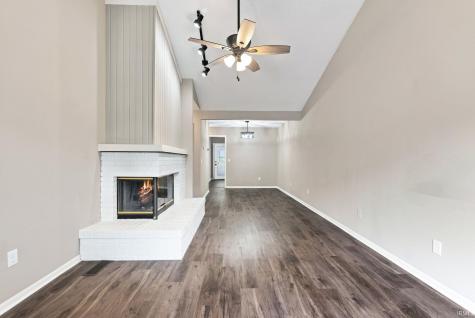 7911 Harrisburg Lane Fort Wayne IN 46835