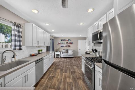 9126 S Greenridge Lane Bloomington IN 47401