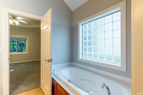 12908 Chaplin Court Fort Wayne IN 46845