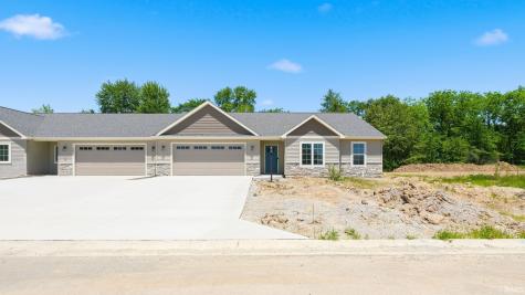 1403 E Boulder Run Columbia City IN 46725