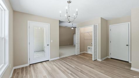 1403 E Boulder Run Columbia City IN 46725