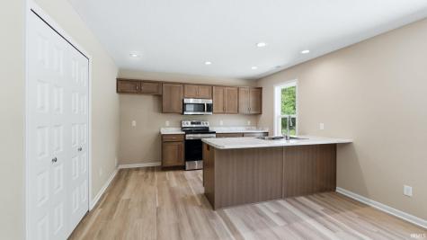 1403 E Boulder Run Columbia City IN 46725