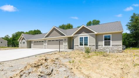 1403 E Boulder Run Columbia City IN 46725