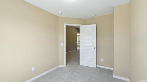 1403 E Boulder Run Columbia City IN 46725