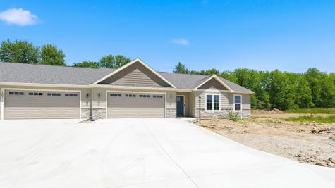 1403 E Boulder Run Columbia City IN 46725